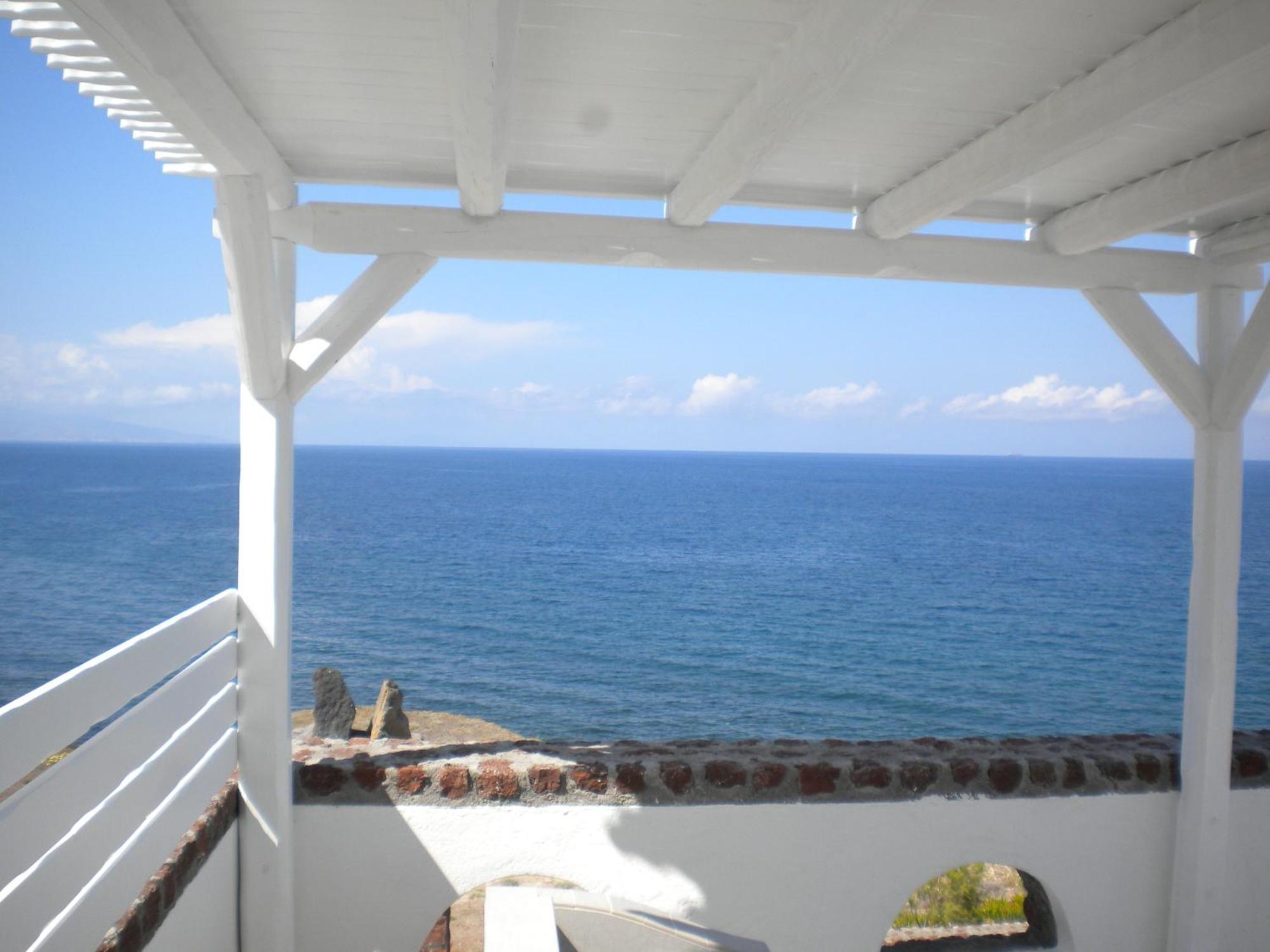 Starlight Luxury Seaside Villa & Suites Imerovigli  Esterno foto