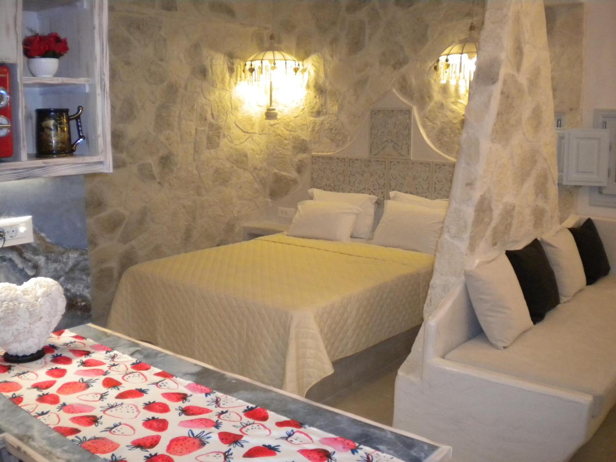 Starlight Luxury Seaside Villa & Suites Imerovigli  Esterno foto